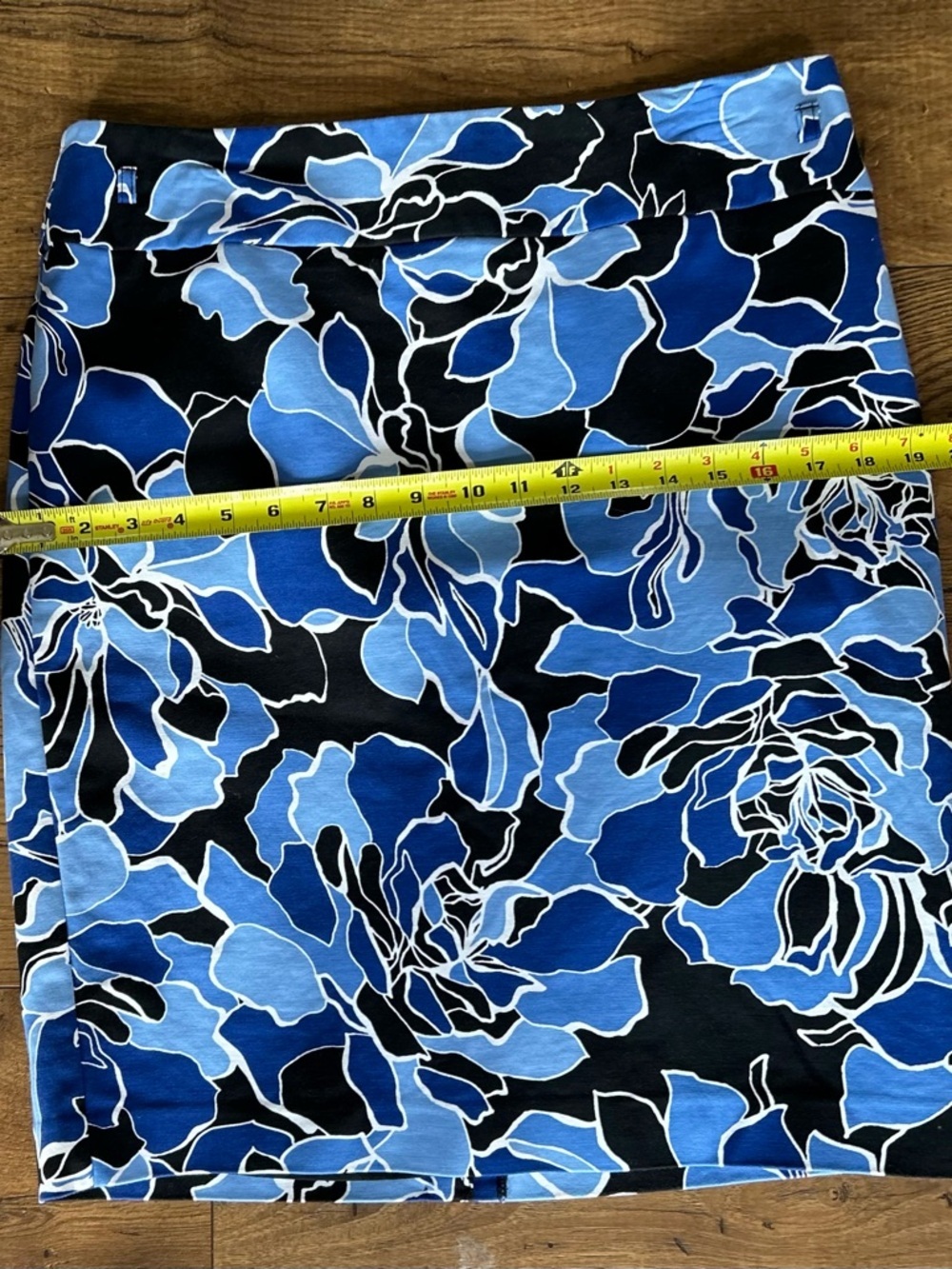 Liz Claiborne Blue Floral Pencil Skirt Size 12 Cotton Stretch Lined - Picture 7 of 7
